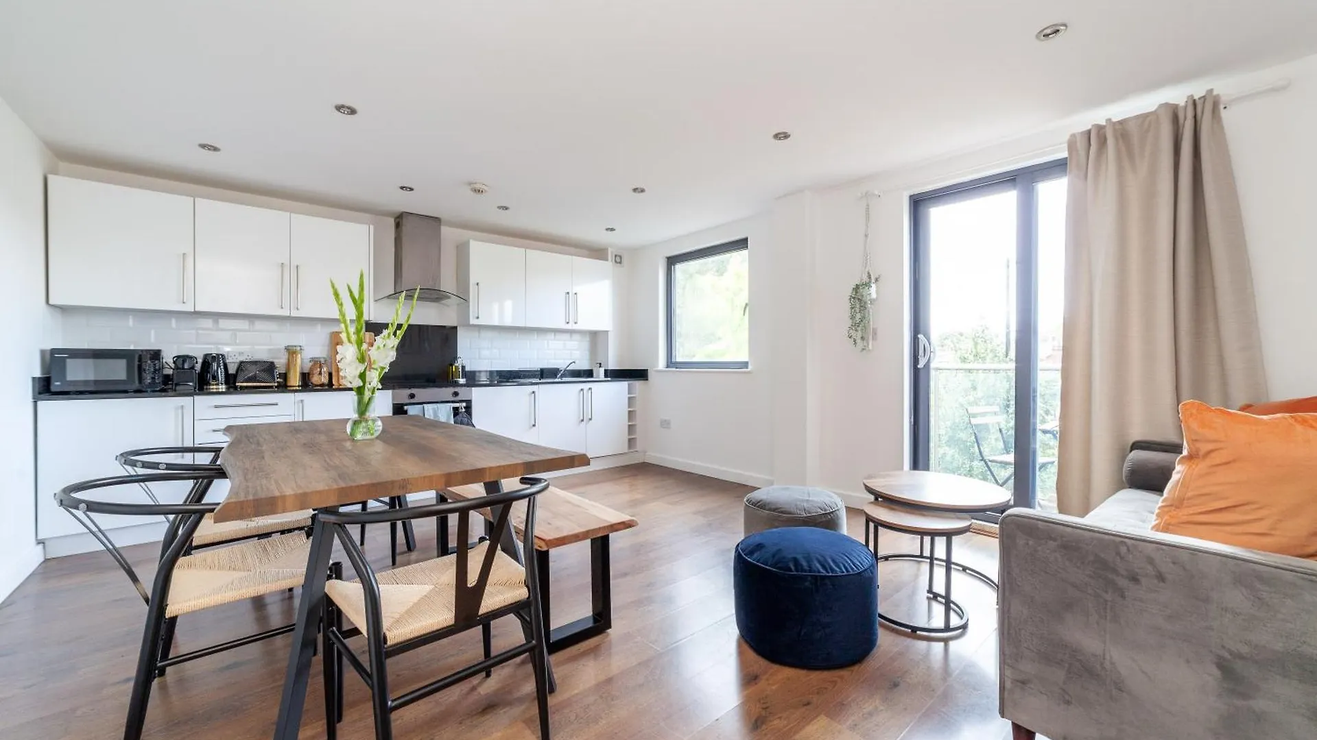 Apartment Modern 3 Bed & 3 Bathrooms Flat, Hackney Downs London