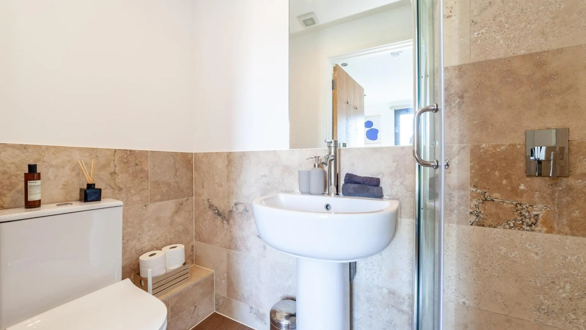 Apartamento Modern 3 Bed & 3 Bathrooms Flat, Hackney Downs Londres Reino Unido